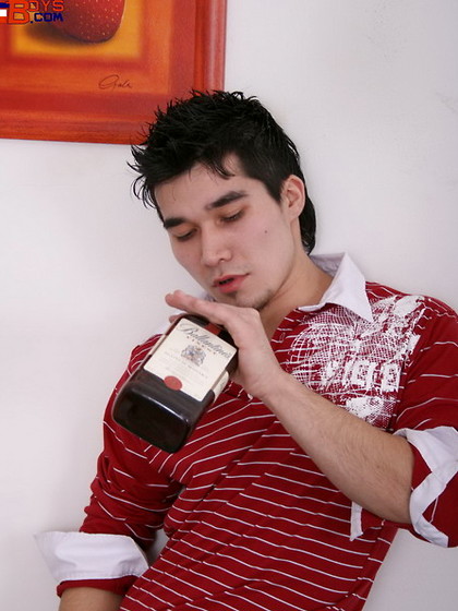 Hot exotic lad jacking off