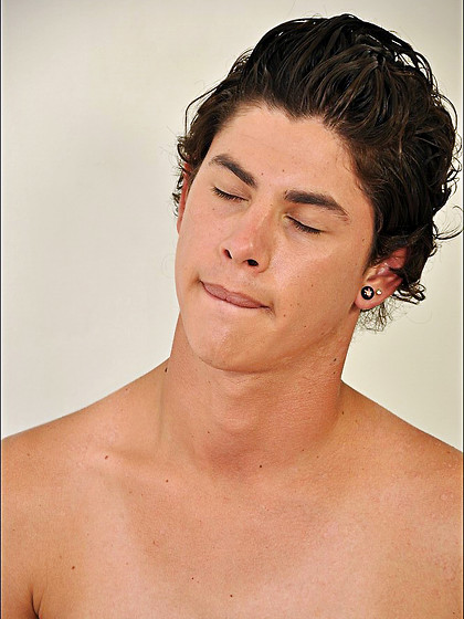 Horny latin boys Jesus Kelly and Alex Rosa fucking