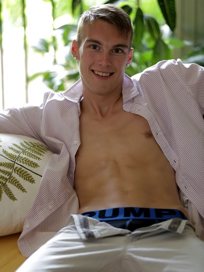 Monster Cocks: Door-To-Door Salesman Proves A Pain In The Ass Thanks To His Monster Black Cock!